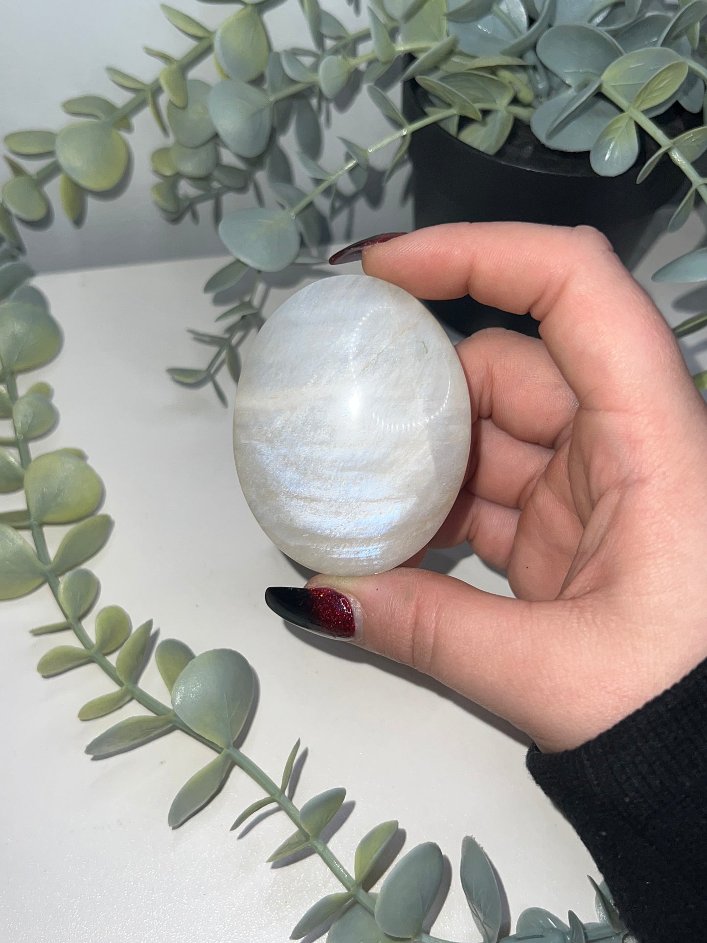 Moonstone Palm Stone