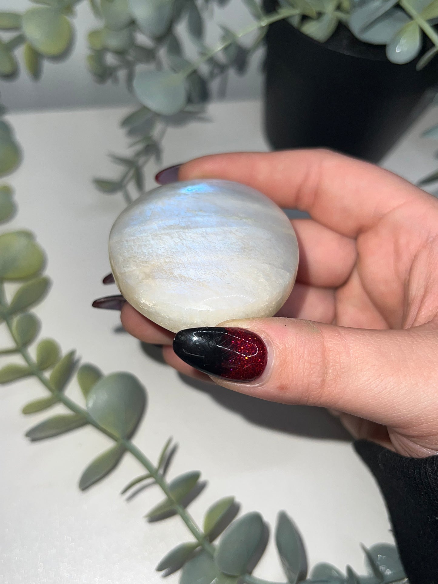 Moonstone Palm Stone